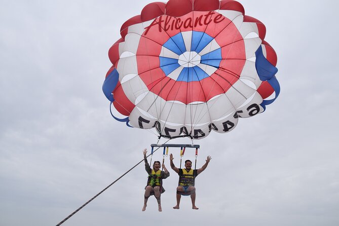 Parasailing in Alicante - Exploring Alicantes Aerial Vistas