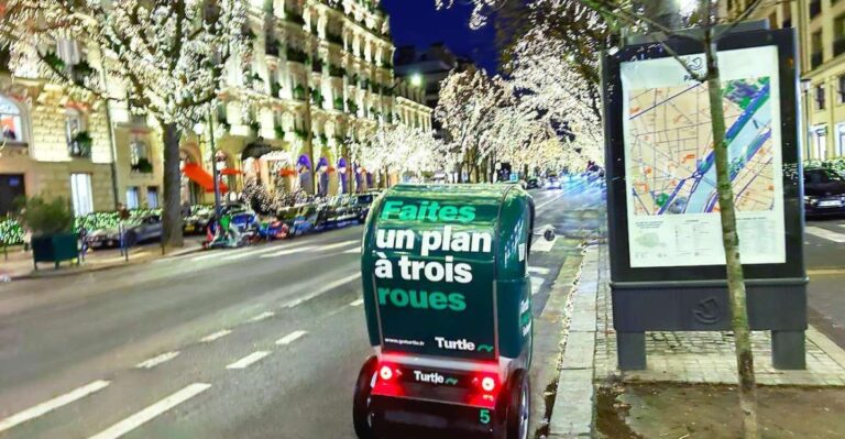 Paris: Christmas Lights Private Tour in a Modern Rickshaw