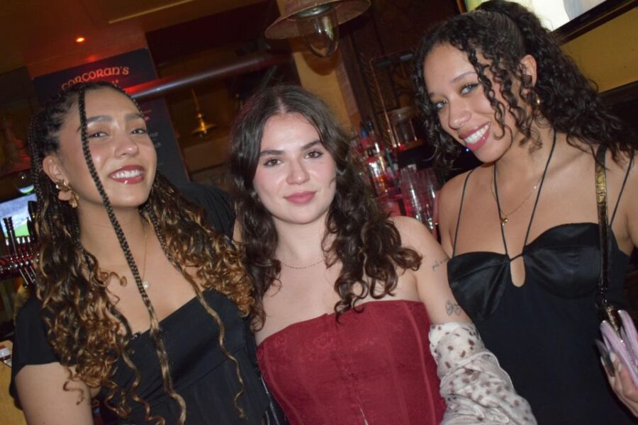 Paris: City Center Guided Pub Crawl With Club Entry - Discover Paris Magnetic Allure