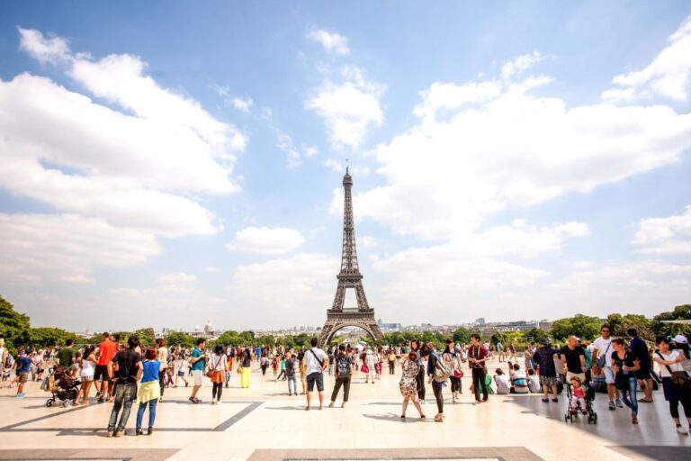 Paris: Eiffel Tower Access & Seine River Cruise