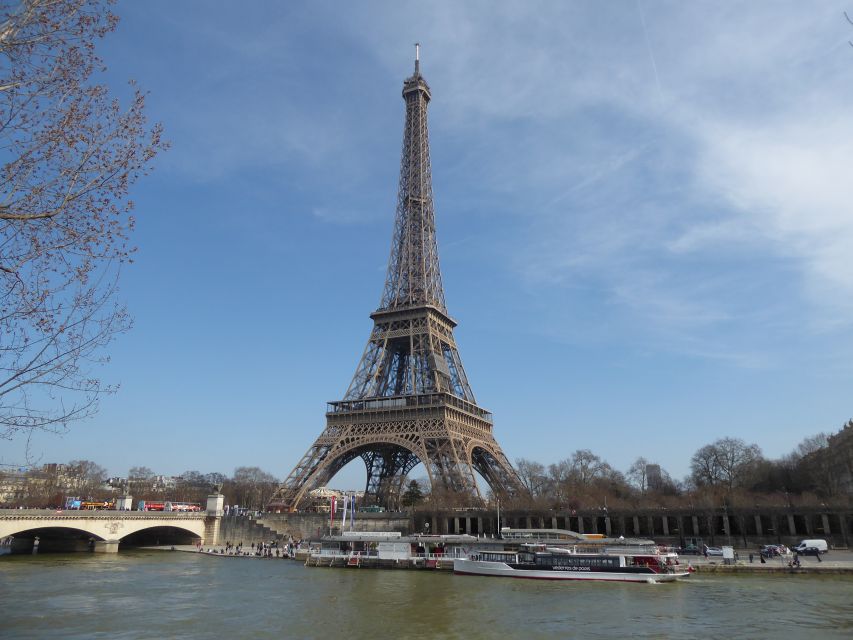 Paris: Guided Treasure Hunt Along the Seine River - Exploring Paris Through Adventure