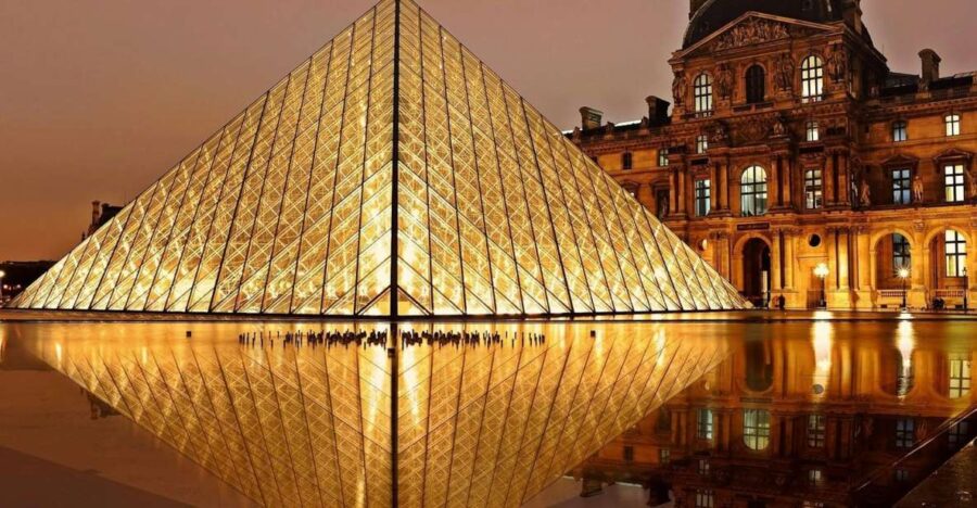 Paris - Louvre Pyramid : The Digital Audio Guide - Overview of the Louvre Pyramid