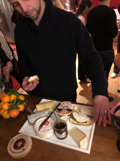 Paris: Unique Cabaret Concert & Dinner in Artist's Studio