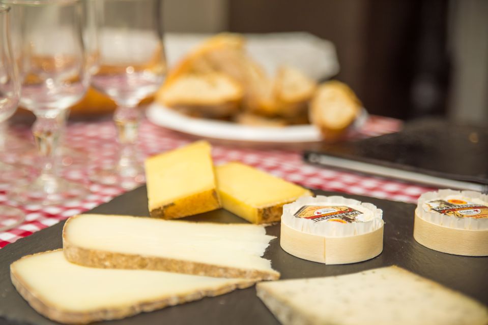 Paris: Walking Food Tour With Cheese, Wine and Delicacies - Overview of the Food Tour