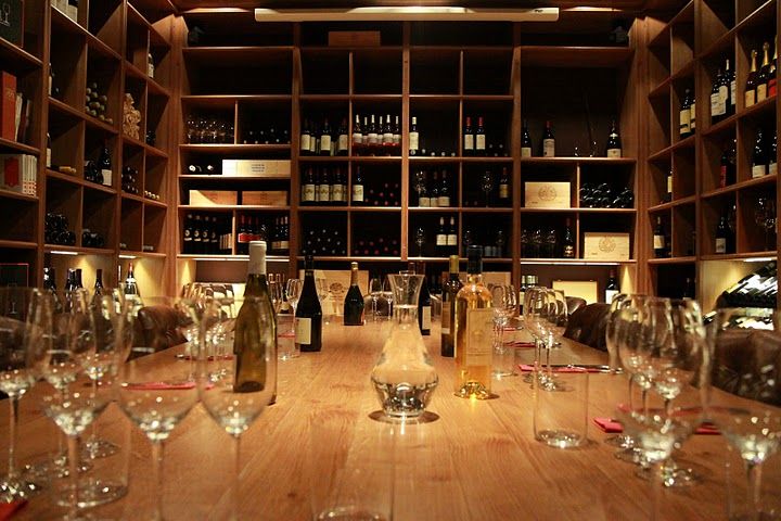 Paris: Wine Tasting Dinner at the Chateau - About the Experience