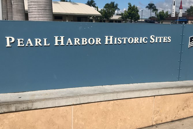 Pearl Harbor, USS Arizona & Hawaiian History | Small Group Tour - Honolulu City Tour