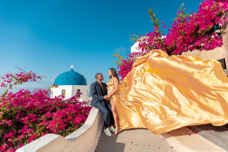 photoshoot-in-santorini-with-flying-dress-overview-of-the-photoshoot