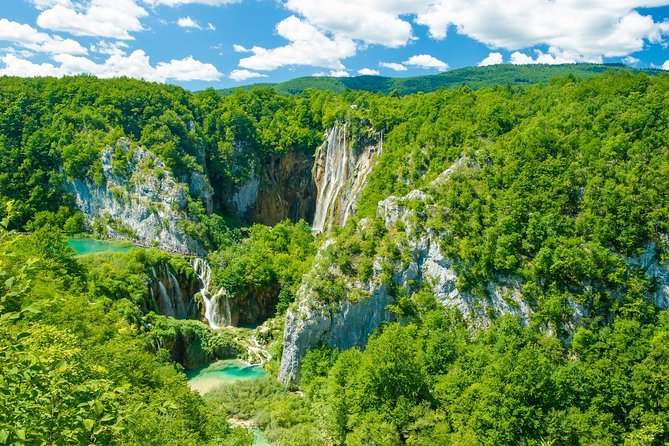 Plitvice Lakes Guided Tour From Zagreb - Overview of the Tour