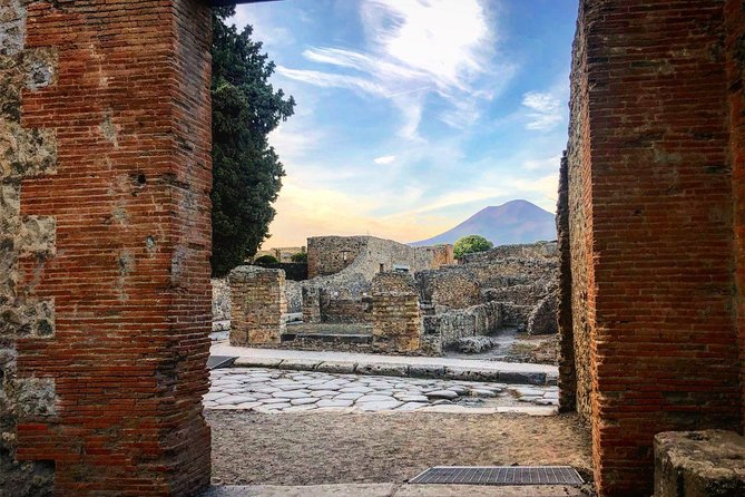 Pompeii and Vesuvius From Sorrento Small Group - Overview and Itinerary
