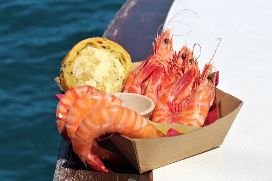 Port Douglas: Shaolin Seafood Lunch Sail, With Fresh Prawns