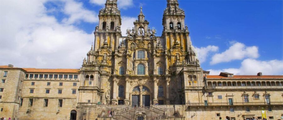 Porto: Day Trip to Santiago De Compostela - Pickup and Transport