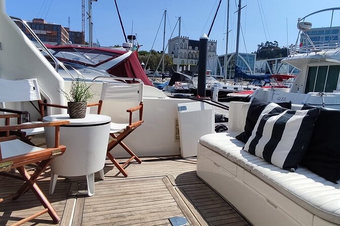 Porto: Luxury Yacht Tour of the 6 Bridges and Douro Natural Reserve - Tour Overview