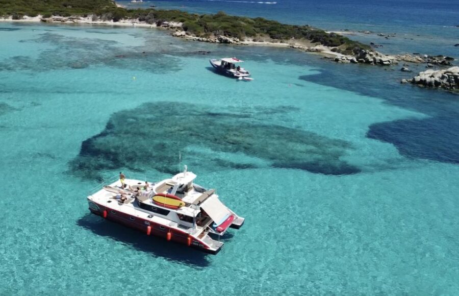 Porto-Vecchio: Catamaran Cruise - Lavezzi Islands