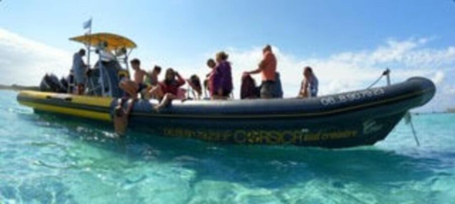 Porto-Vecchio: Cerbicale Islands Sunset Cruise & Aperitif