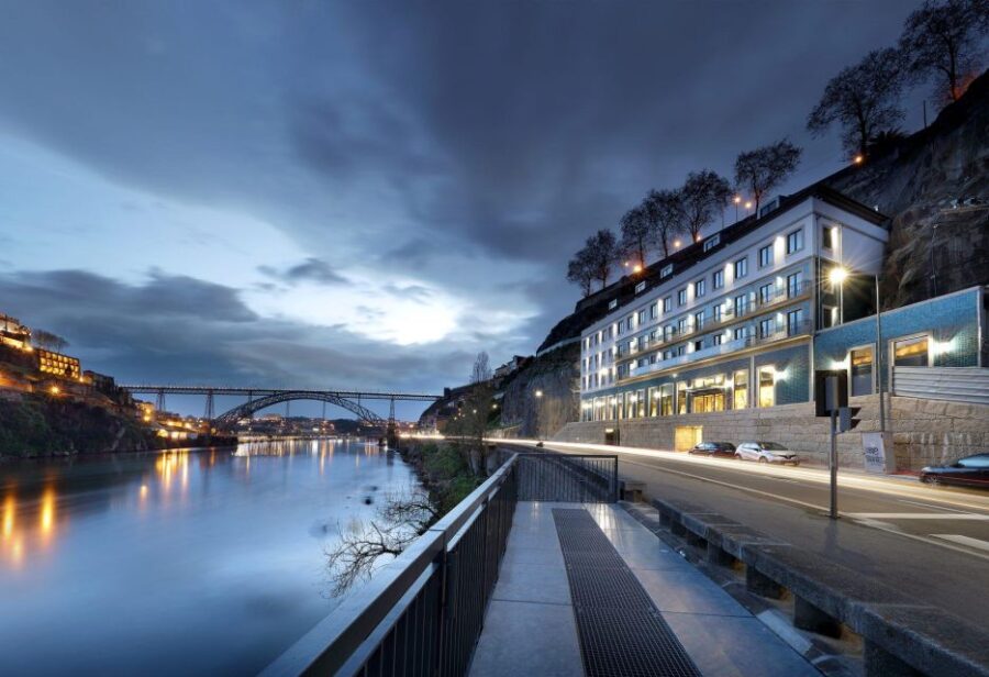 Portugal: Premium Bike Tour Atlantic Coast to Douro Valley - Itinerary Highlights