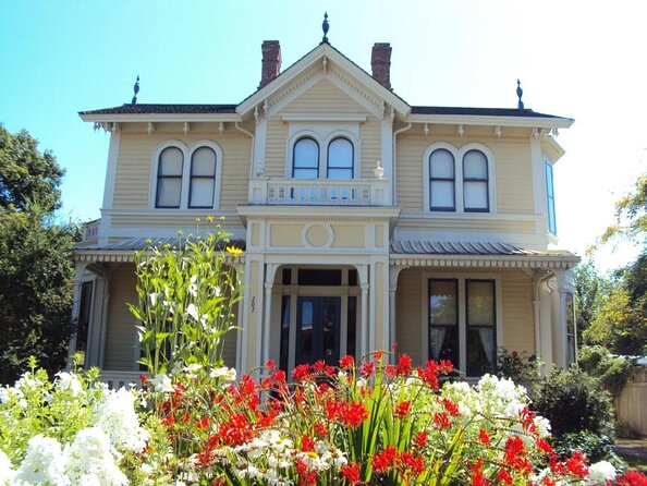 Premier Horse-Drawn Carriage Experience in Victoria - Historic Charm of Victoria