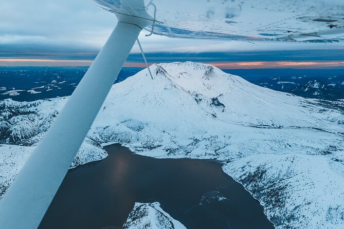 Private Air Tour of Mount Saint Helens From Troutdale - Soaring Over Columbia River Gorge