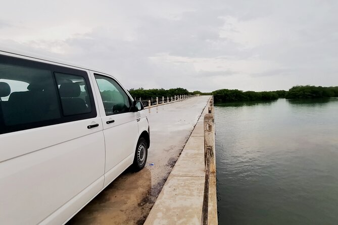 Private Airport Transfer Cancun - Playa Del Carmen up to 9 Pax OW
