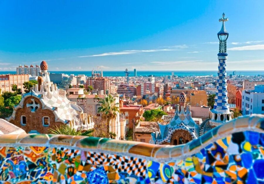 Private Barcelona Tour: Explore Gaudí and the Gothic Quarter - Customized Barcelona Journey