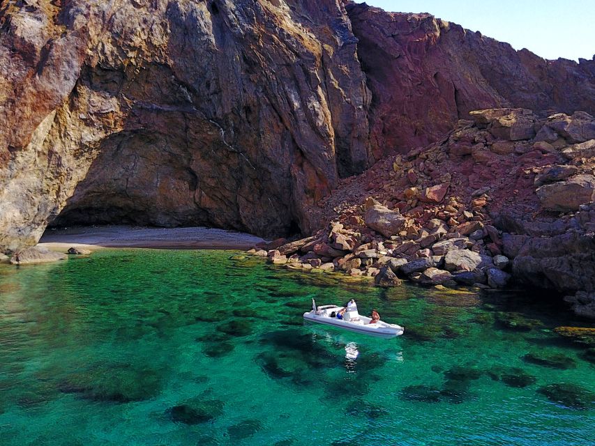 private-boat-cruise-to-south-coastline-of-mykonos-tour-details