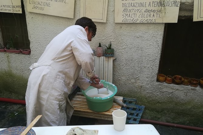 Private Ceramic Workshop in Vietri Sul Mare - Location and Amenities