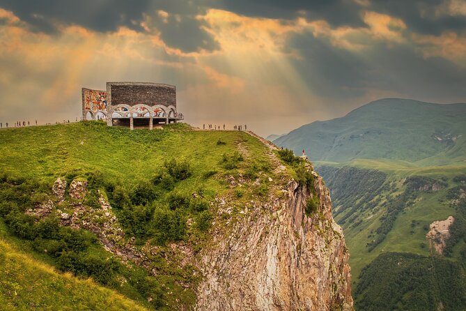 Private Day Tour to Kazbegi and Gudauri