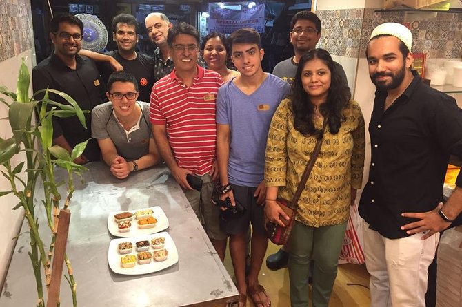 Private Guided Non-Veg Street Food Walking Tour in Muslim Quarter