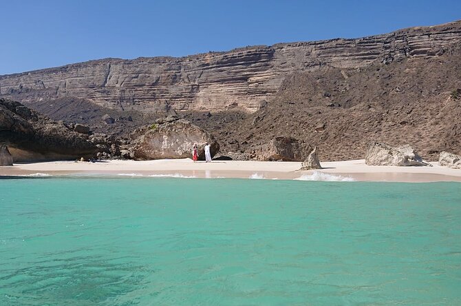 private-guided-tour-to-west-beaches-of-salalah-pickup-and-drop-off