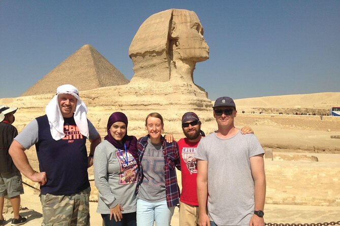 Private Half-Day Tour Pyramids Giza Sphinx With Lunch and Camel