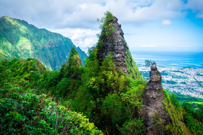 Private Hiking Tour Oahu – Adventure Guides Hawaii