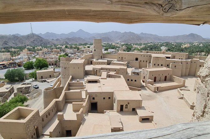 Private Historical Tour - Nizwa Fort - Nizwa Souq - Bahla Fort - Jabreen Castle - Meeting and Pickup
