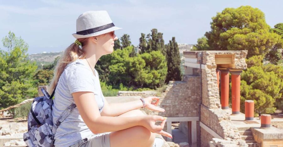 Private Knossos Skip the Line Tour Inc. Lunch & Wine Tasting - Tour Description