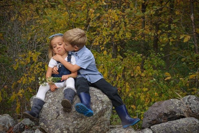 Private Photo Session With a Local Photographer in Kingston, Canada - Personalized Photography Experience