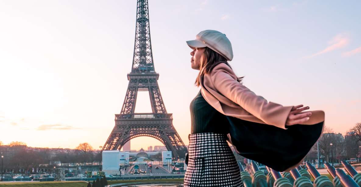 Private Photoshoot Tour Near Your Chosen Famous Landmarks - Capturing Your Parisian Moments