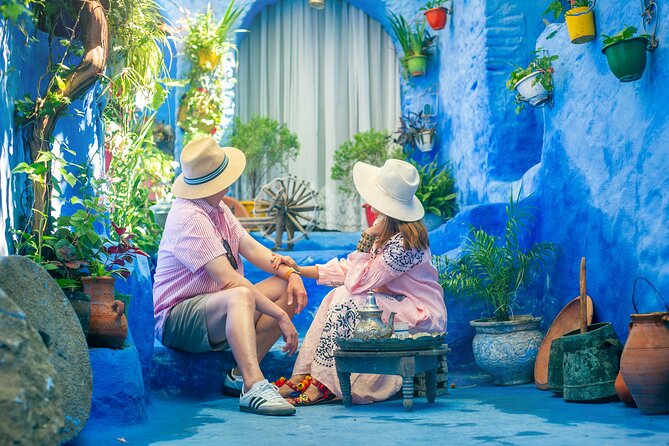 Private Photoshoot With a Local Photographer in Chefchaouen