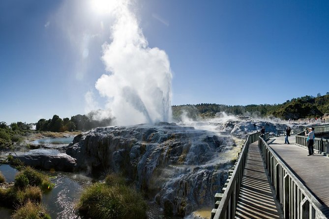 Private Tour: Rotorua and Waitomo Caves Day Trip From Auckland - Rotorua Highlights