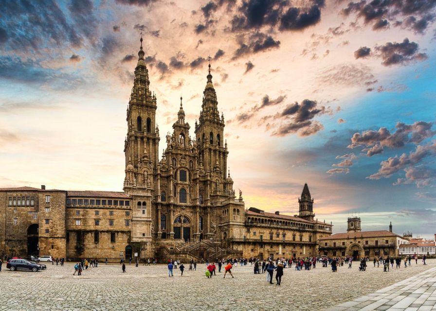 Private Transfer Between Porto and Santiago Compostela