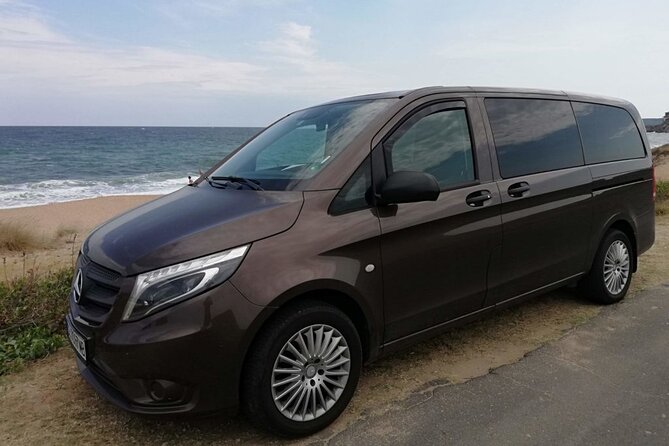 Private Transfer From Prague Airport to Prague City Hotels 1 - 7 Pax - Features and Amenities