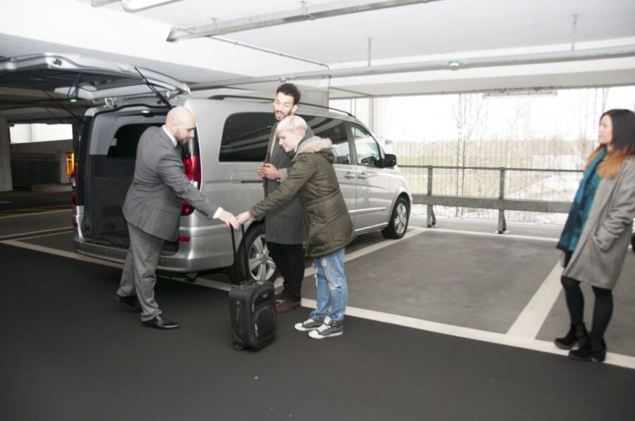 Private Transfer: London Gatwick Airport to Stansted Airport - Transfer Details