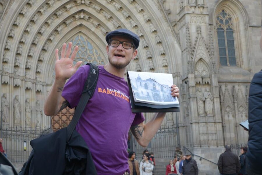 Private Walking Tour of Barcelonas Gothic Quarter