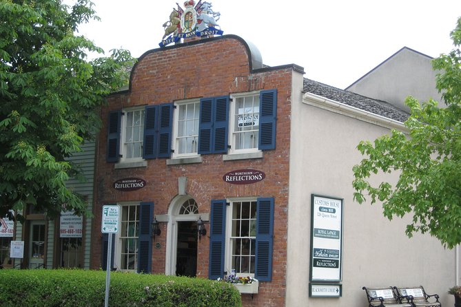 Private Walking Tour of Niagara-on-the-Lake Historic District