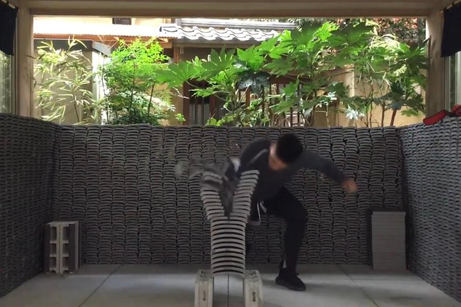 refreshing-in-asakusa-tile-breaking-tile-smashing-in-asakusa-tokyo-overview-of-tile-breaking-activity
