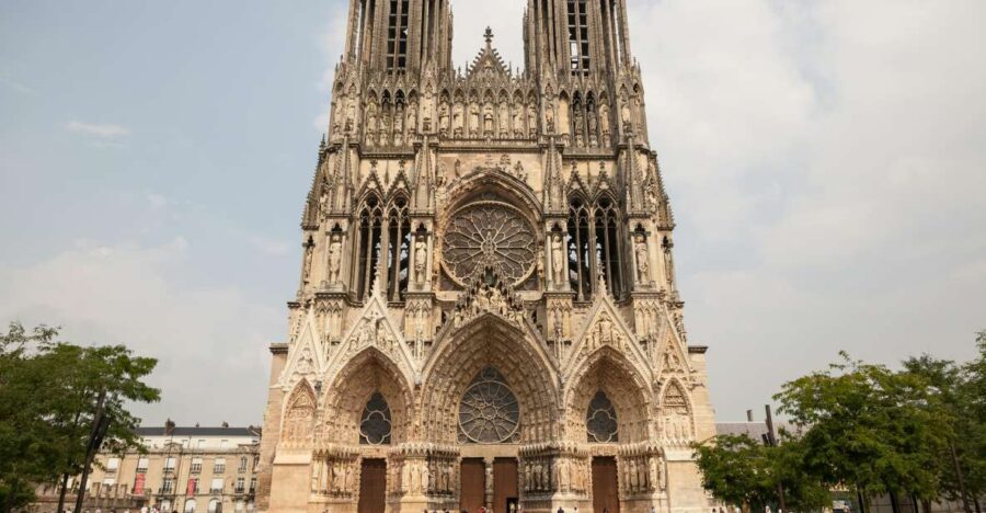 Reims : Private Guided Tour of the Champagnes Capital - Tour Overview