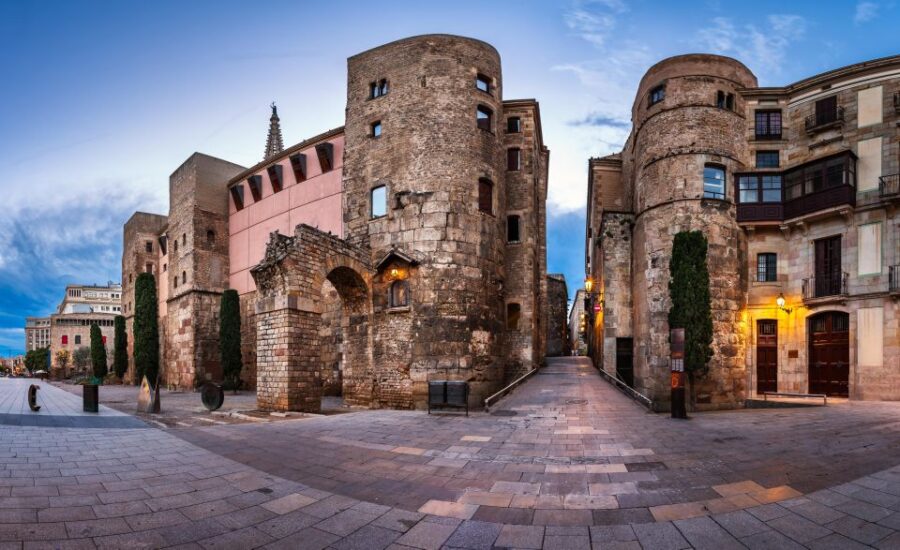 Roman and Medieval Side of Barcelona – Private Walking Tour