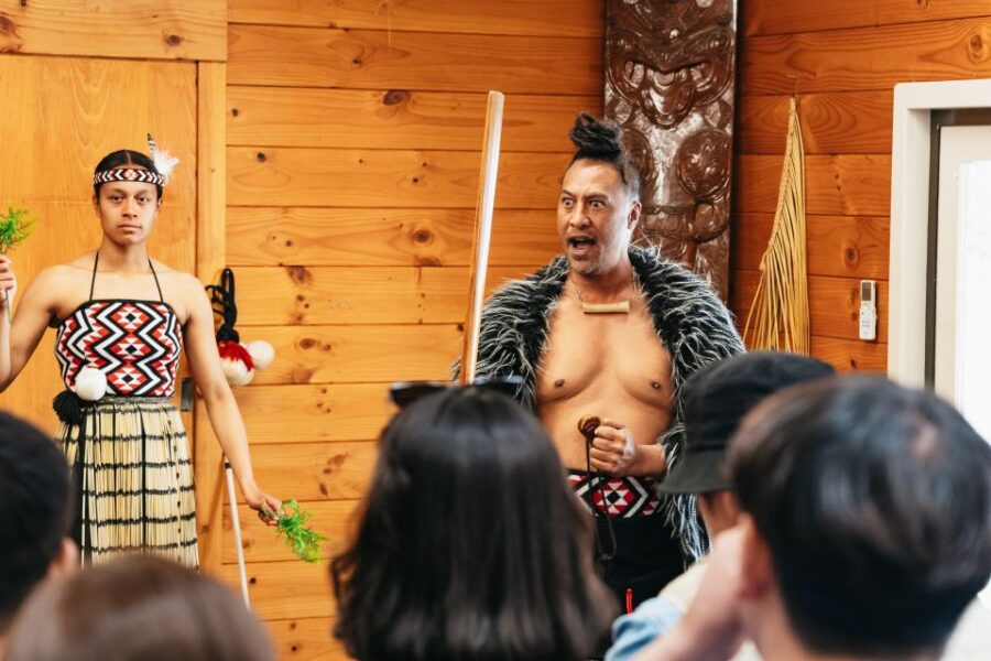 Rotorua: Māori Cultural Performance With Dancing