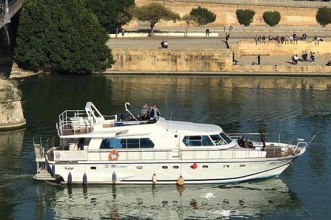 Sailing Trip on an Exclusive Yacht With Tasting Menu and Drinks - Yacht Specifications and Features