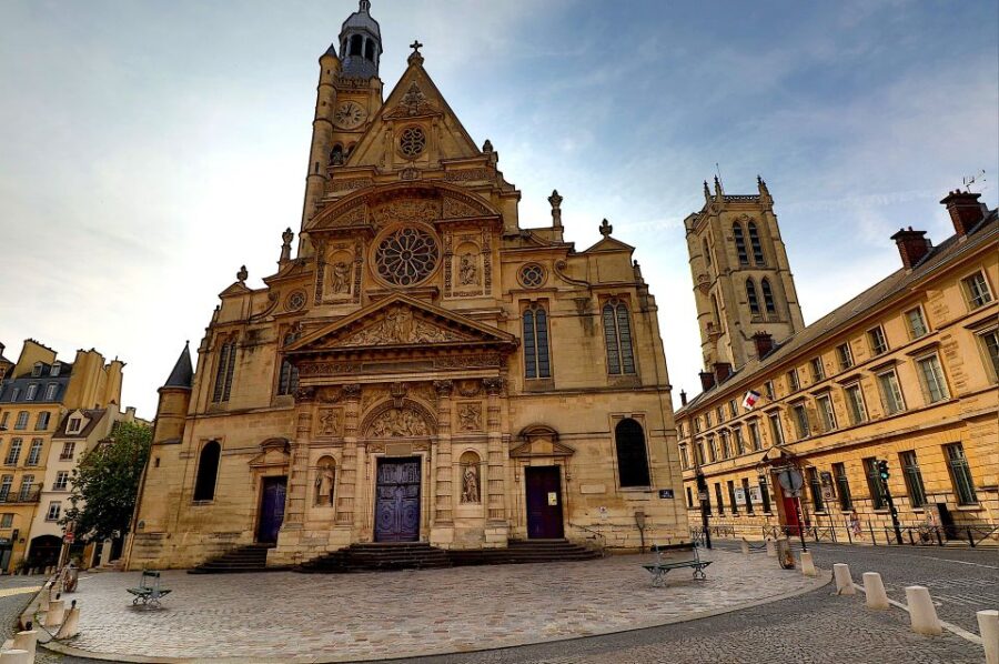 saint-etienne-birthday-mission-outdoor-city-game-overview-of-birthday-celebration