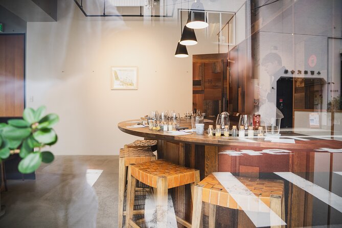 Sake Tasting Omakase Course by Sommeliers in Central Tokyo