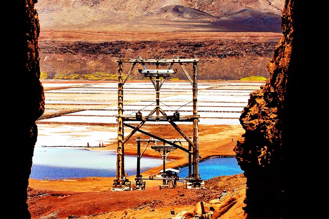 sal-island-salt-lake-tour-shark-bay-and-pedra-de-lume-village-entrance-to-the-pedra-de-lume-salt-lake