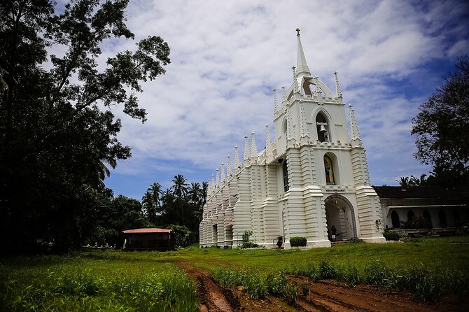 Saligao Passoi (A Village Walk)